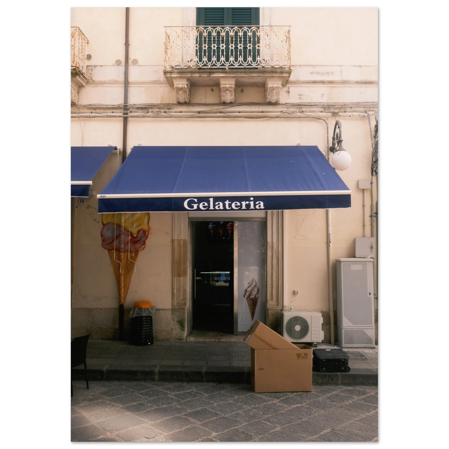 b9ecc9b0-fd0a-4d78-8bca-20c4d8e8cd57